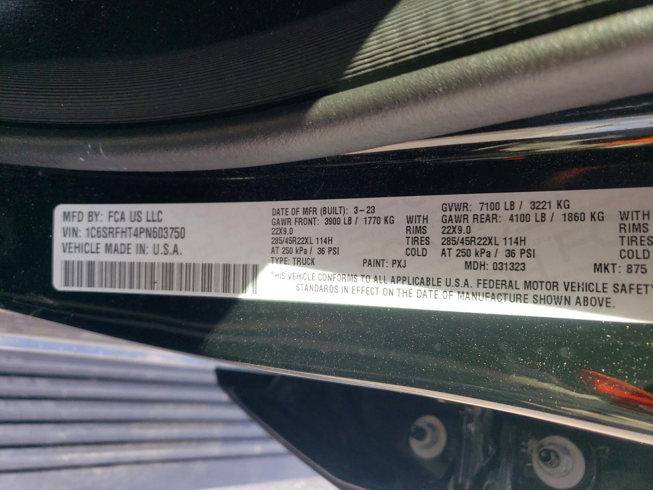2023 RAM 1500 photo 34