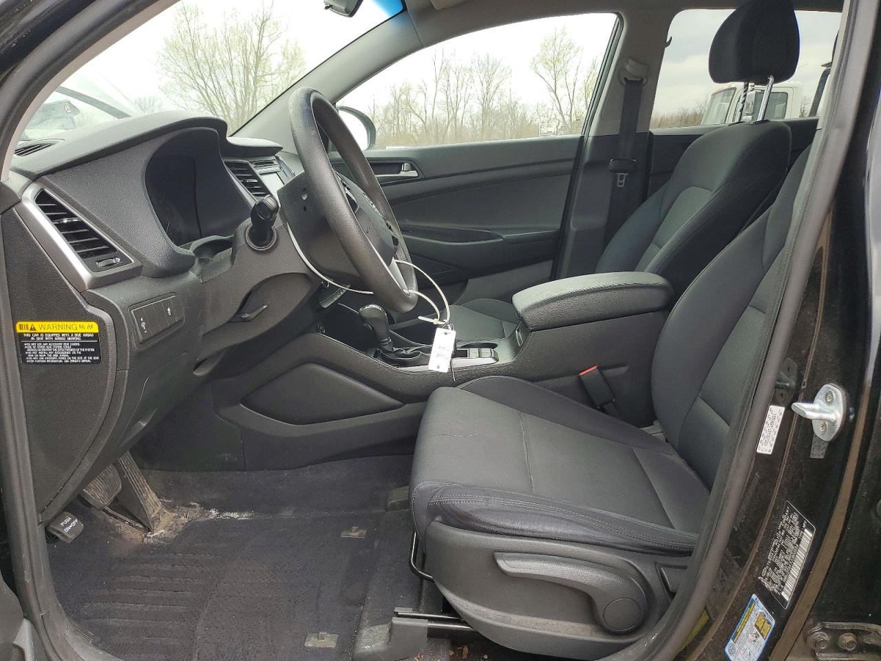2018 HYUNDAI TUCSON SE photo 19