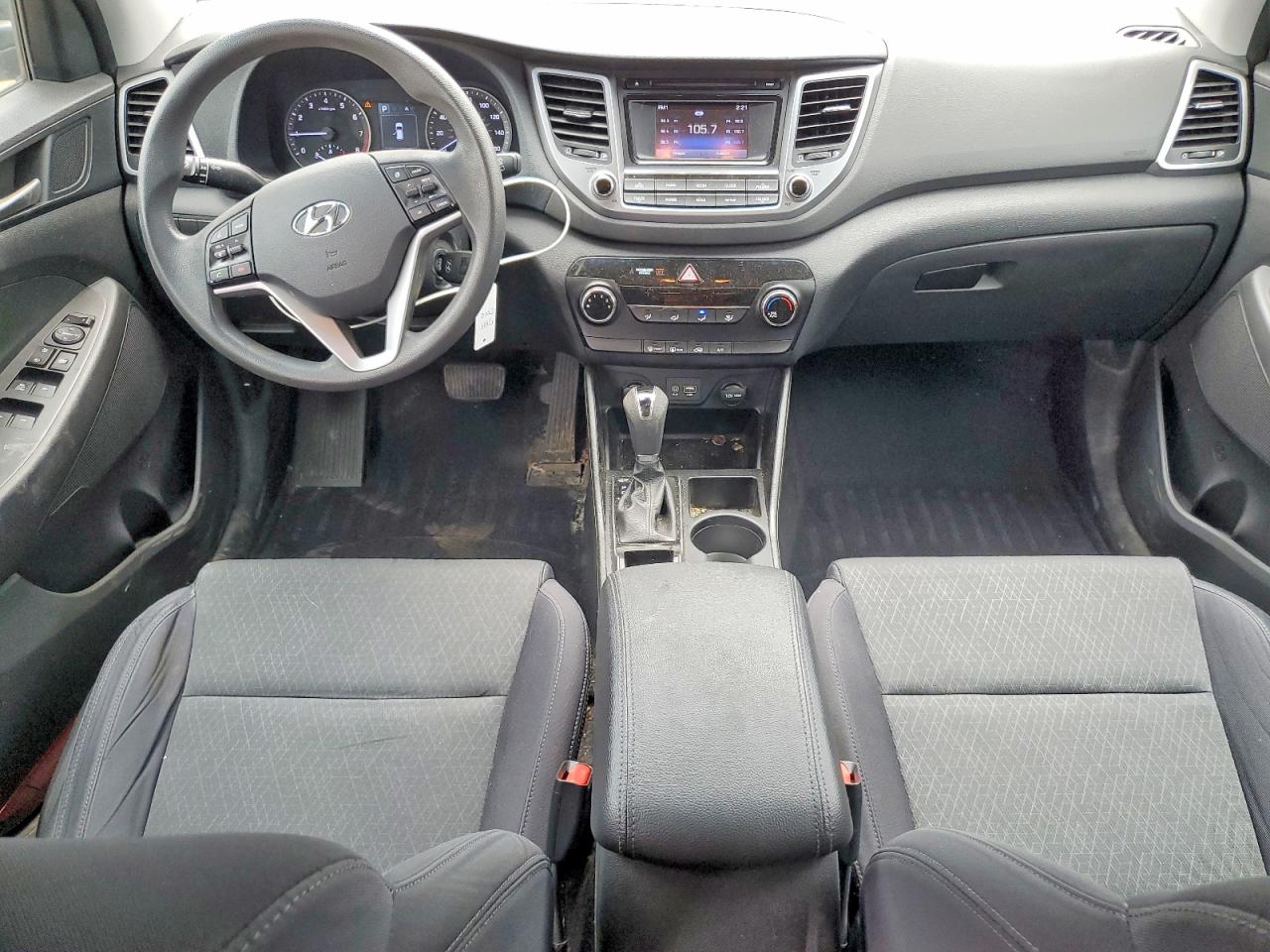 2018 HYUNDAI TUCSON SE photo 22