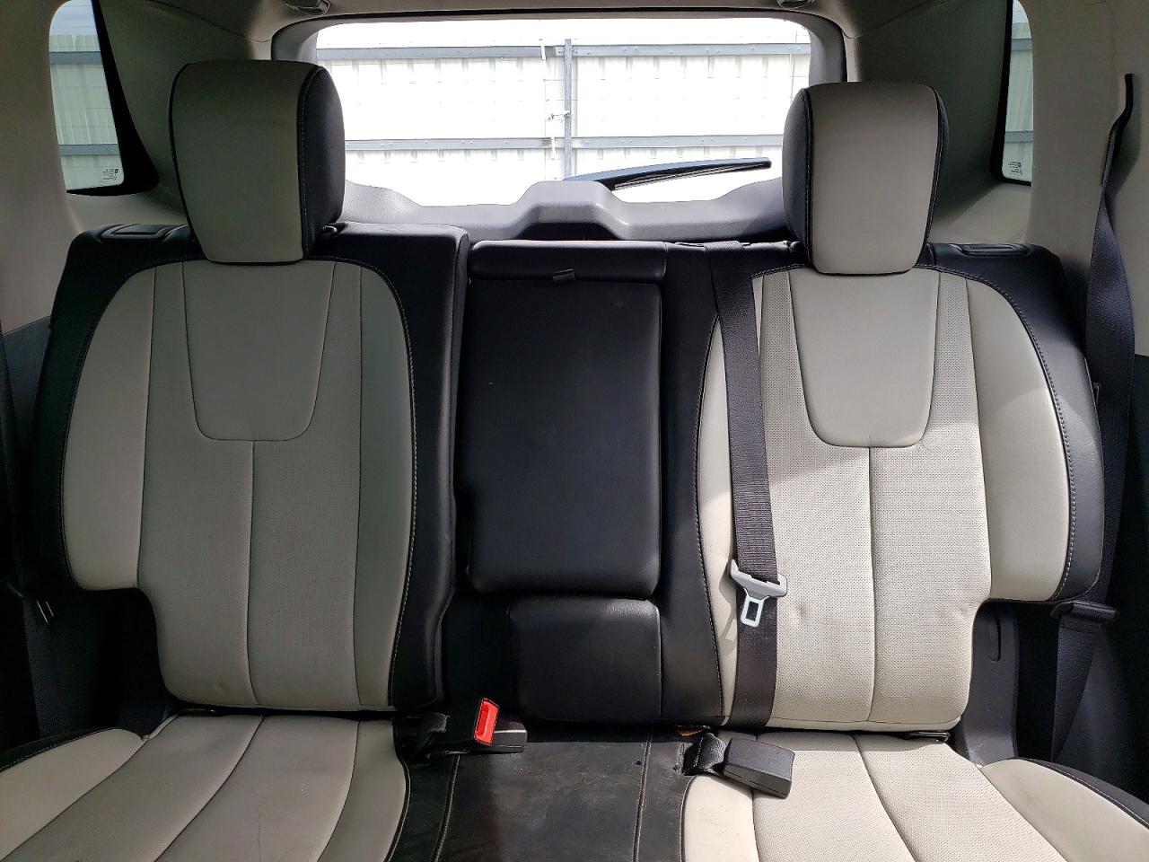 2017 GMC TERRAIN DENALI photo 28
