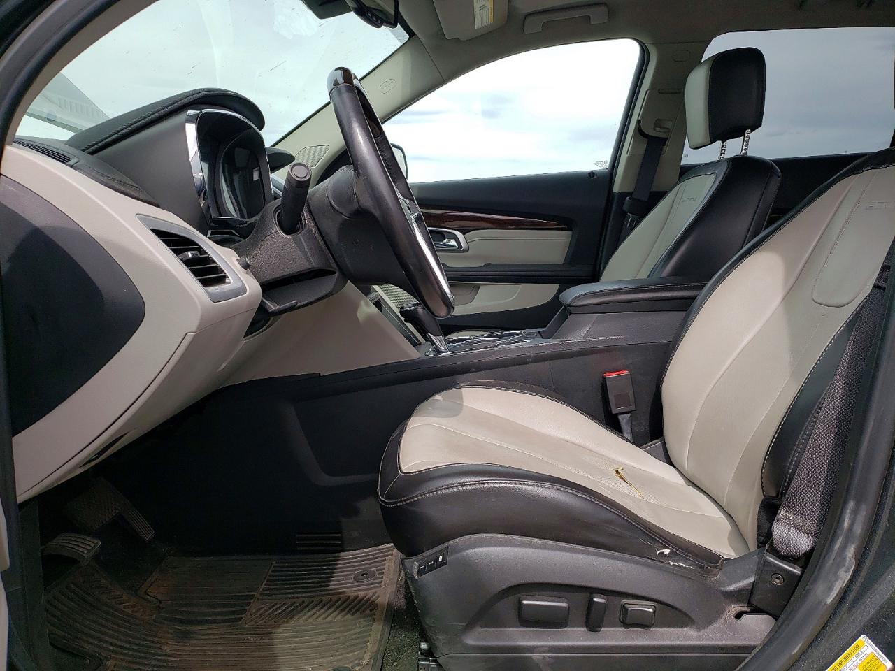 2017 GMC TERRAIN DENALI photo 19