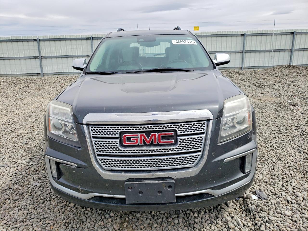 2017 GMC TERRAIN DENALI photo 13