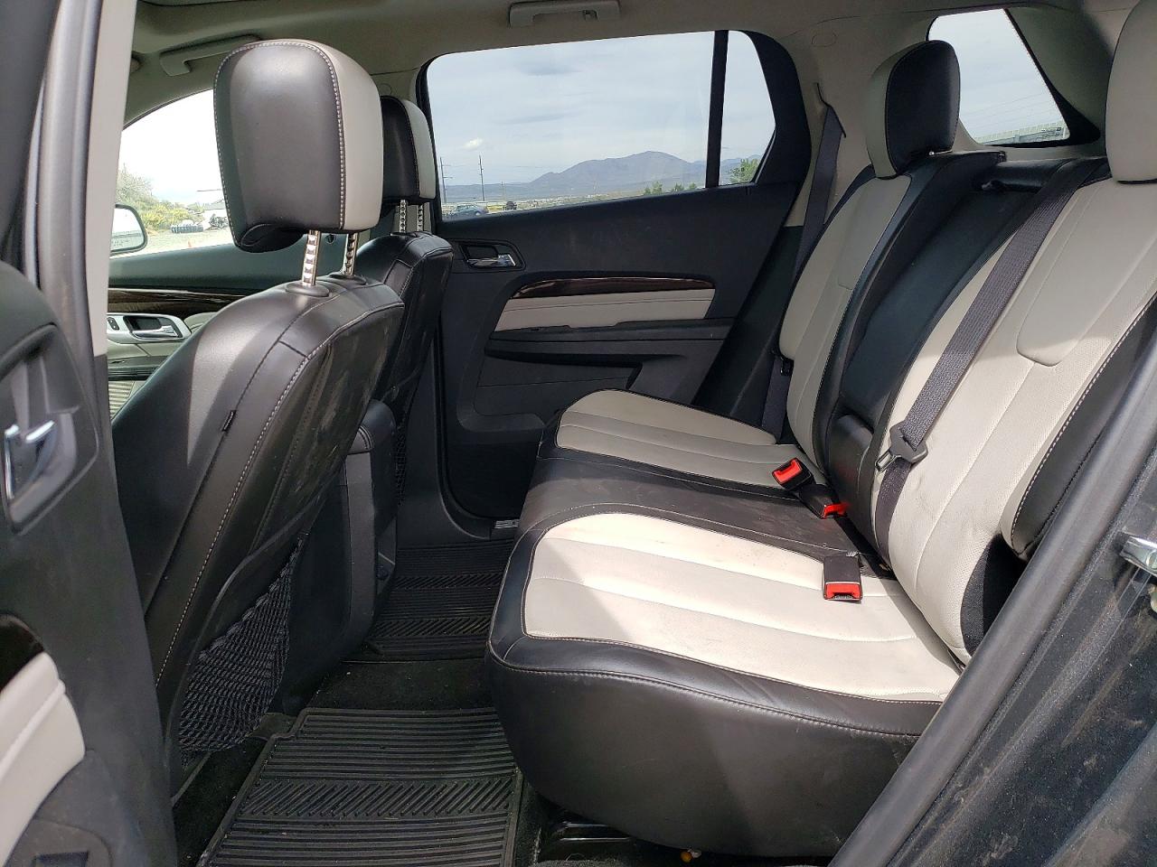 2017 GMC TERRAIN DENALI photo 31