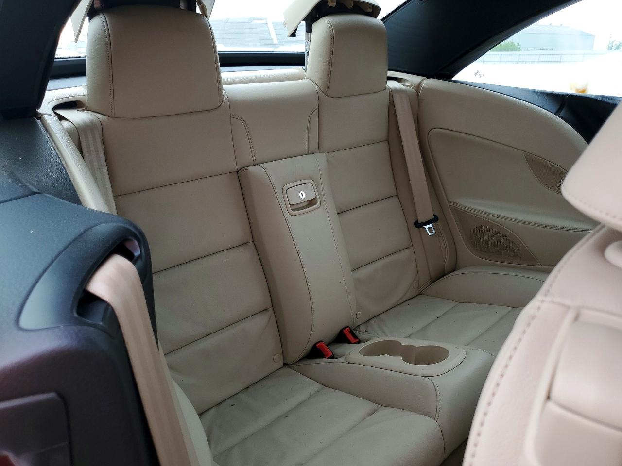 2015 VOLKSWAGEN EOS LUX photo 19