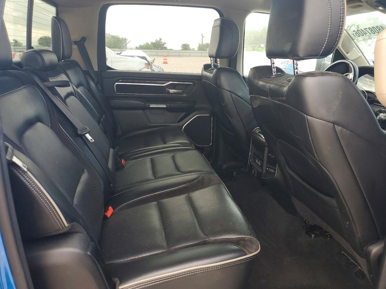 2021 RAM 1500 LARAMIE photo 19