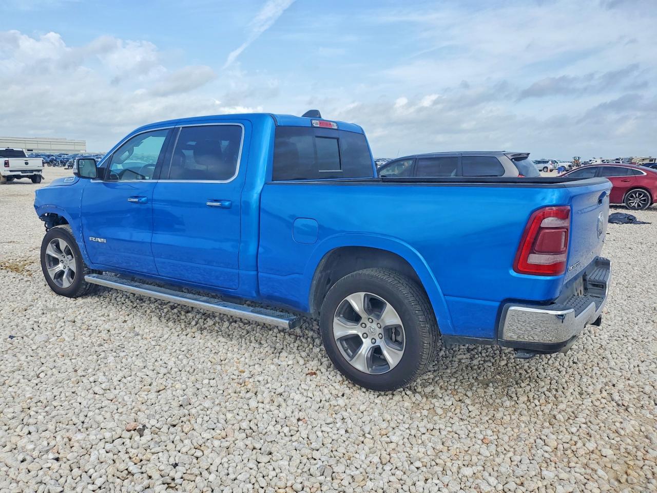 2021 RAM 1500 LARAMIE photo 3