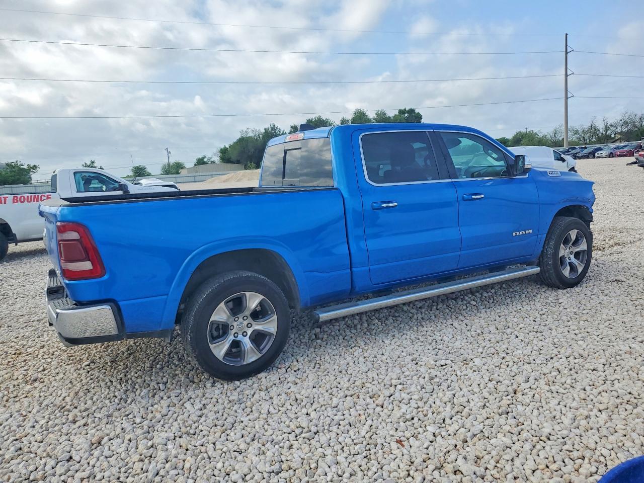 2021 RAM 1500 LARAMIE photo 5
