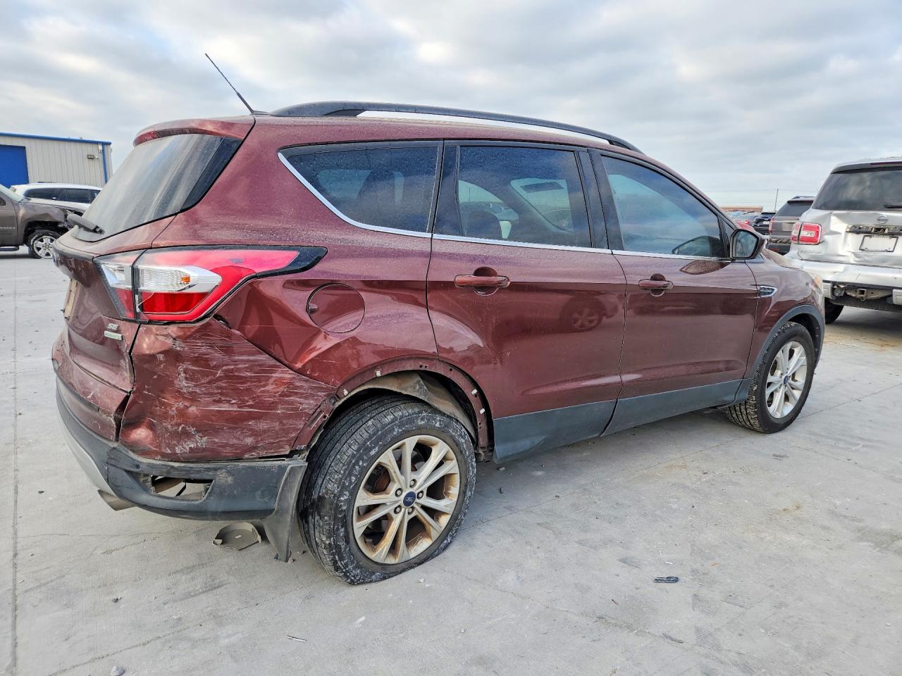 2018 FORD ESCAPE SE photo 7