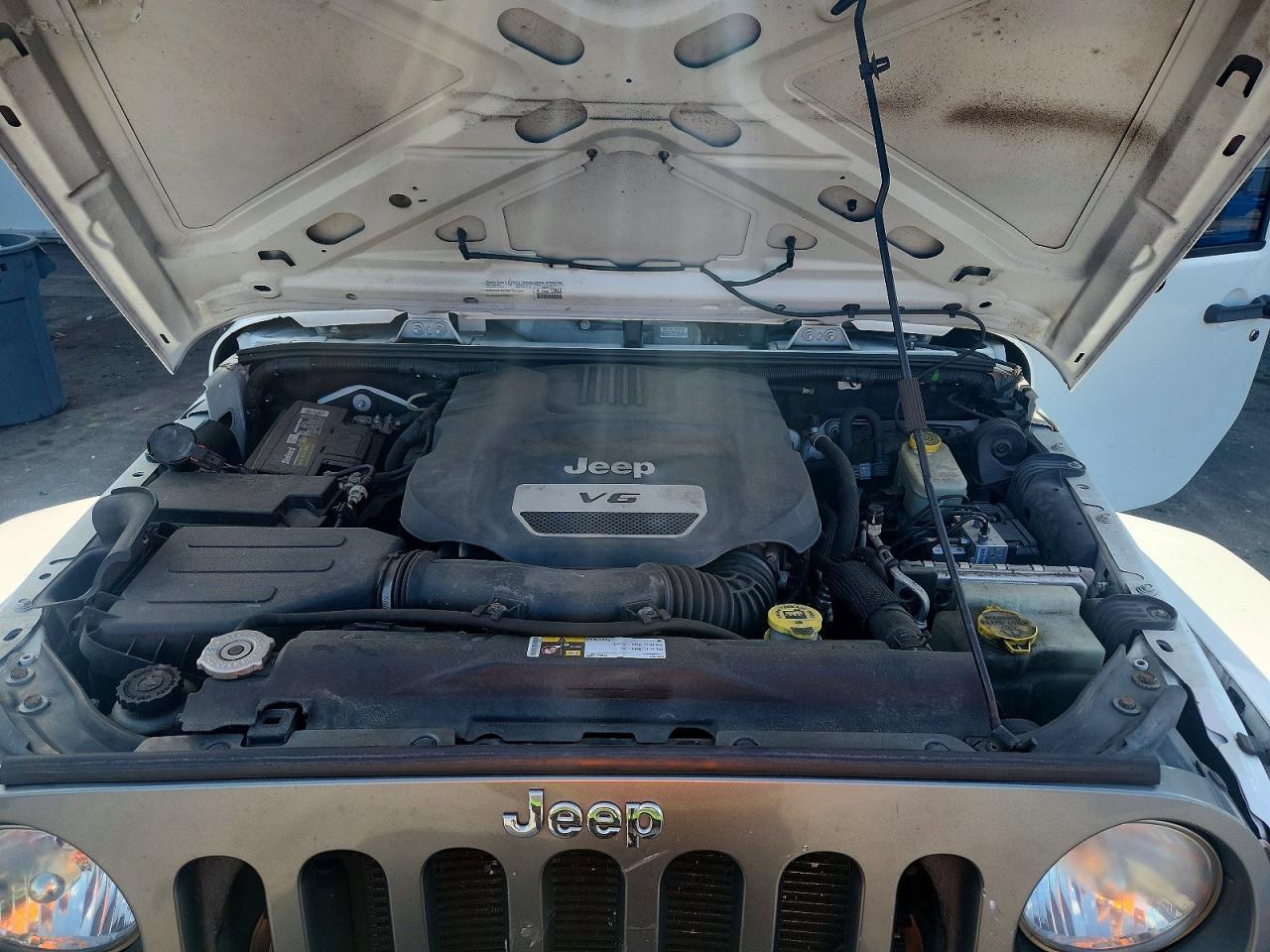 2015 JEEP WRANGLER UNLIMITED SPORT photo 11