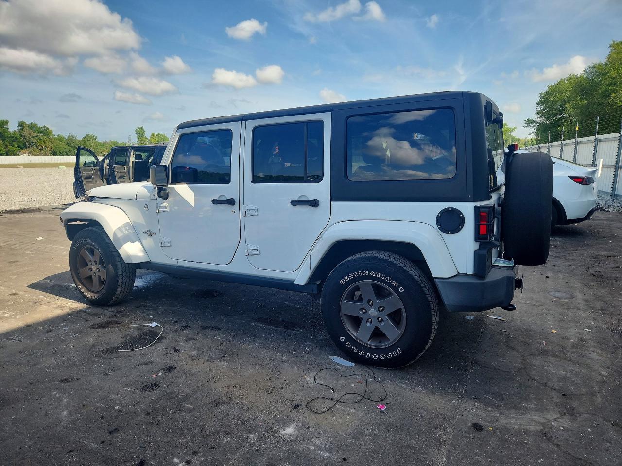 2015 JEEP WRANGLER UNLIMITED SPORT photo 2