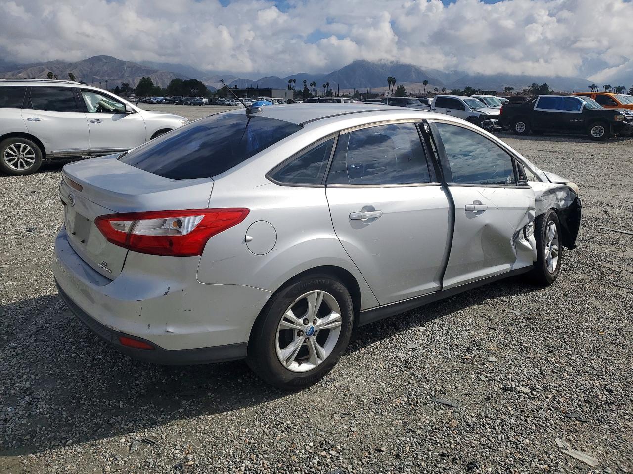 2013 FORD FOCUS SE photo 7