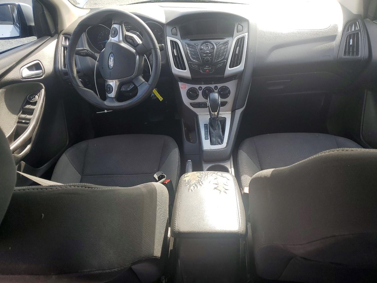 2013 FORD FOCUS SE photo 22
