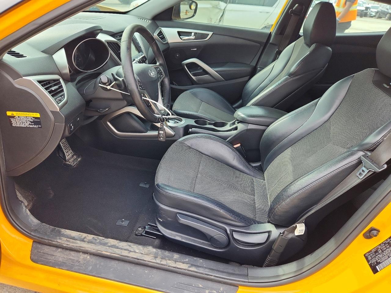 2013 HYUNDAI VELOSTER BASE photo 13