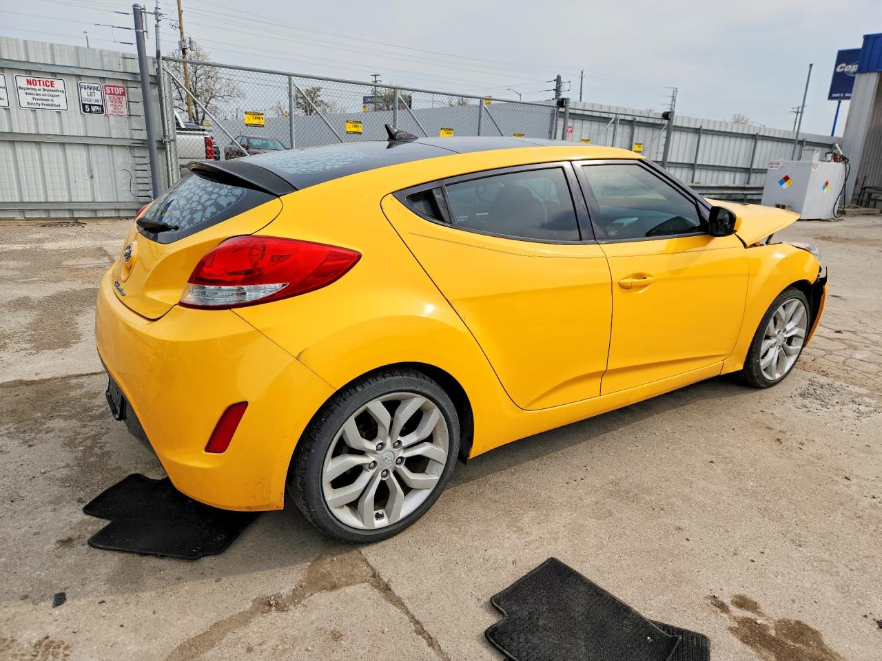 2013 HYUNDAI VELOSTER BASE photo 5