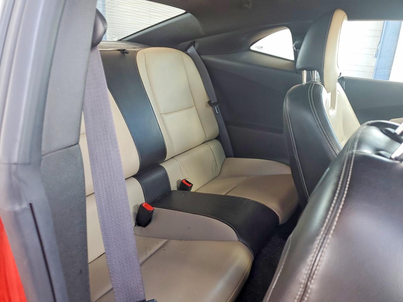 2011 CHEVROLET CAMARO LT photo 28