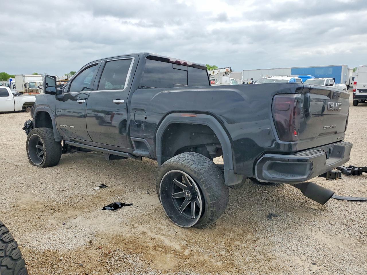 2020 GMC SIERRA K2500 DENALI photo 3