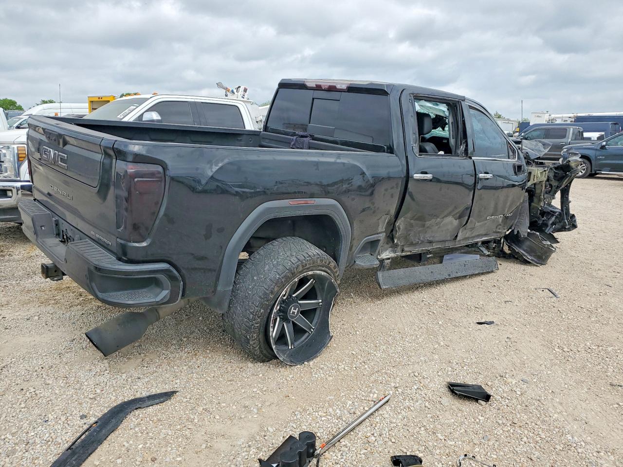 2020 GMC SIERRA K2500 DENALI photo 5