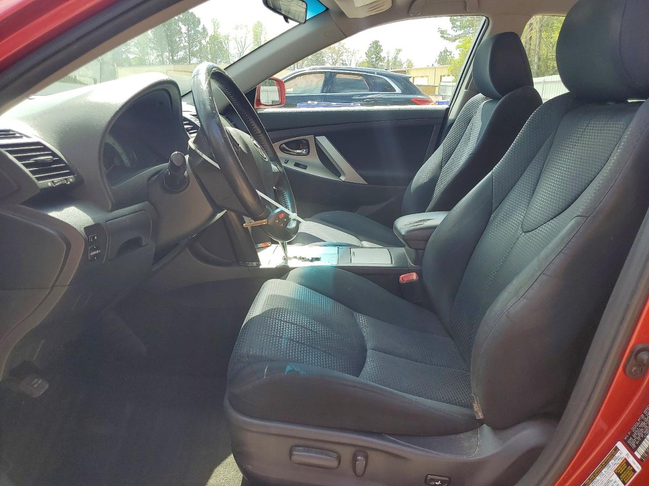 2009 TOYOTA CAMRY SE photo 19