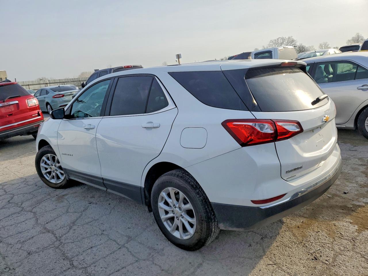 2018 CHEVROLET EQUINOX LT photo 3