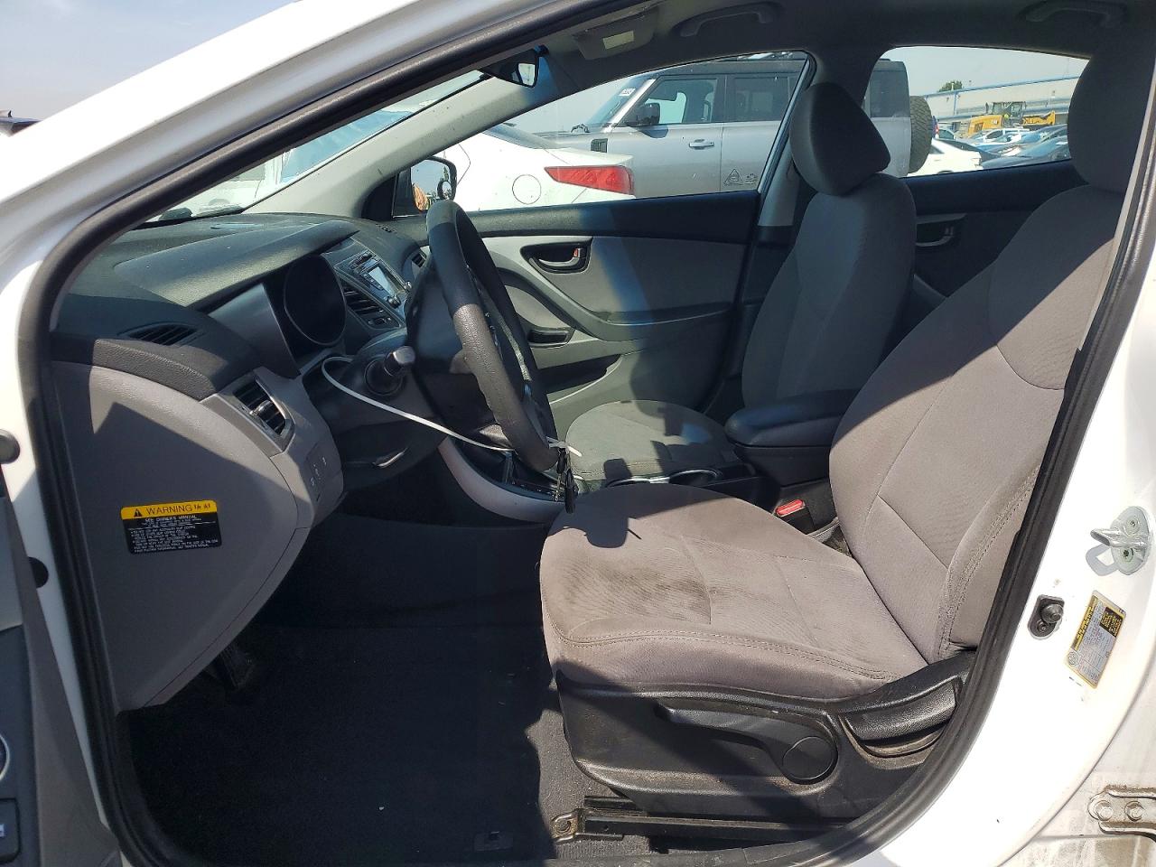 2016 HYUNDAI ELANTRA SE photo 13