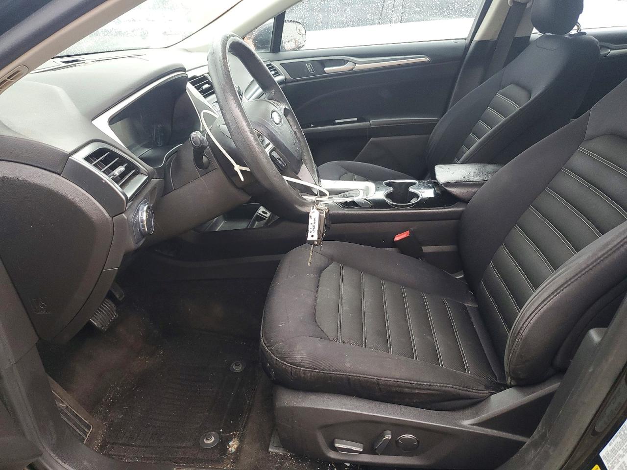2015 FORD FUSION SE photo 19