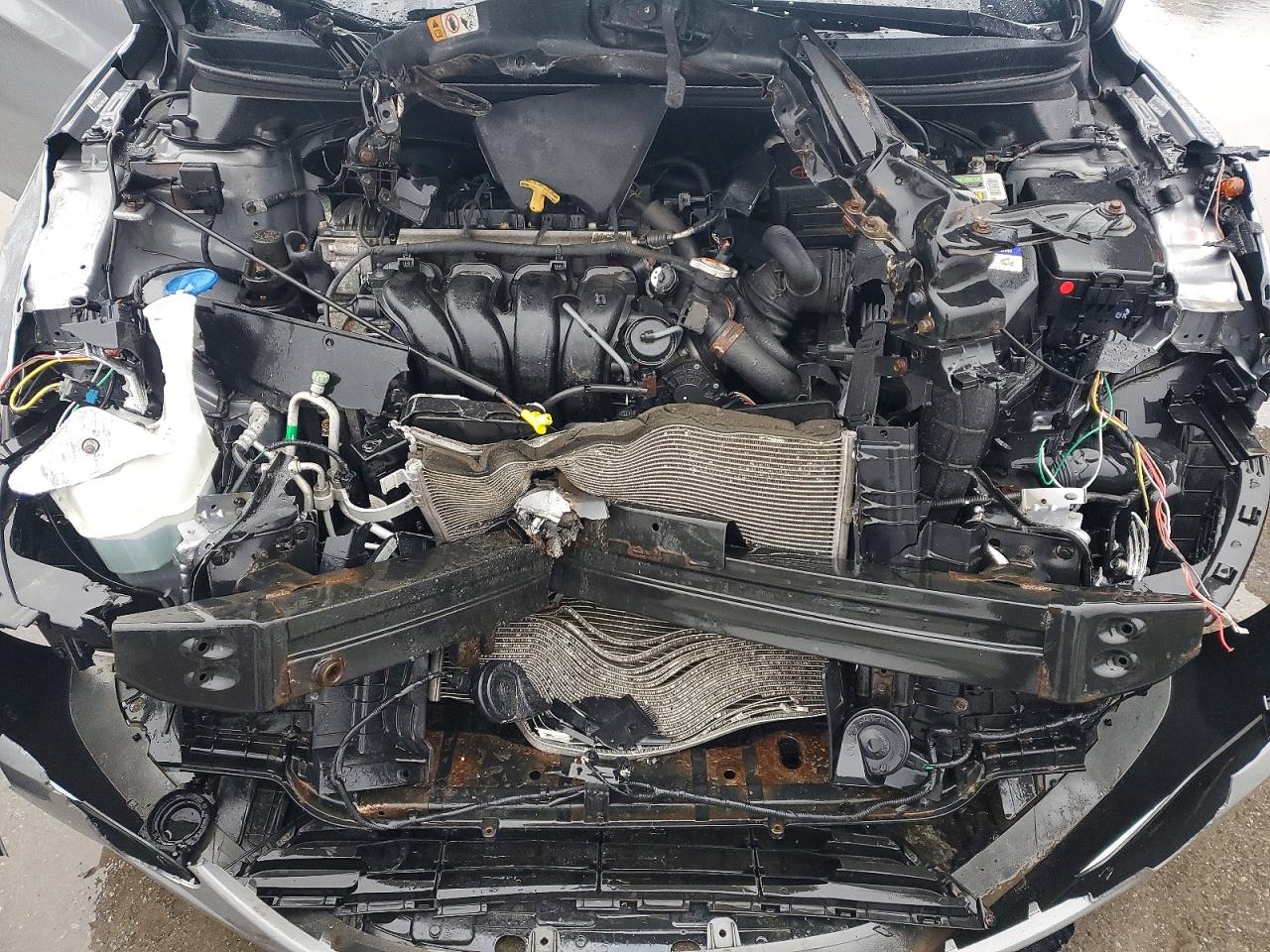 2015 HYUNDAI ELANTRA SE photo 21
