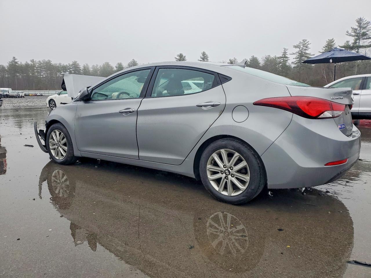 2015 HYUNDAI ELANTRA SE photo 3