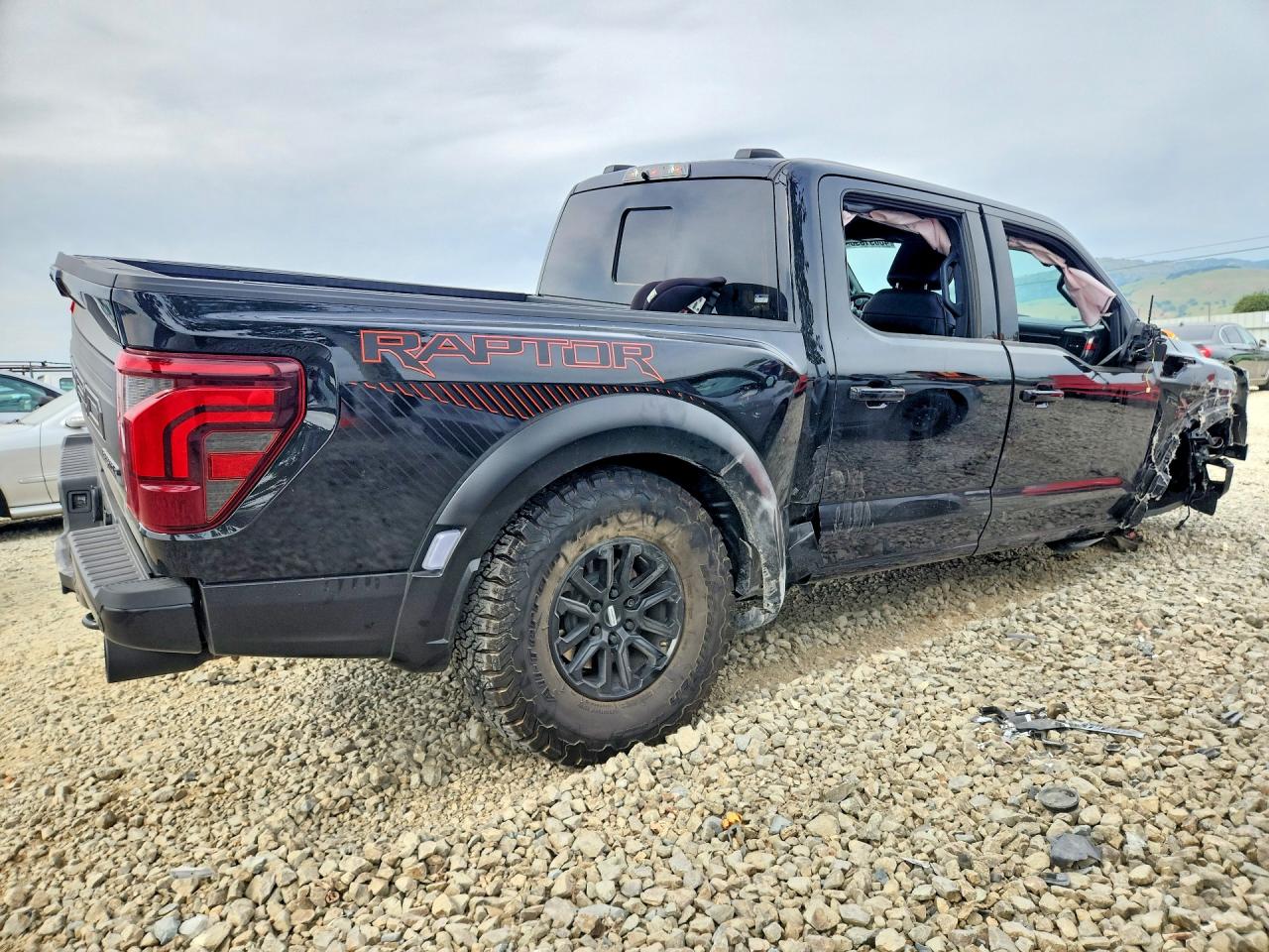 2025 FORD F150 RAPTOR photo 3
