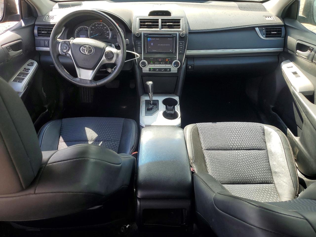 2012 TOYOTA CAMRY SE photo 22