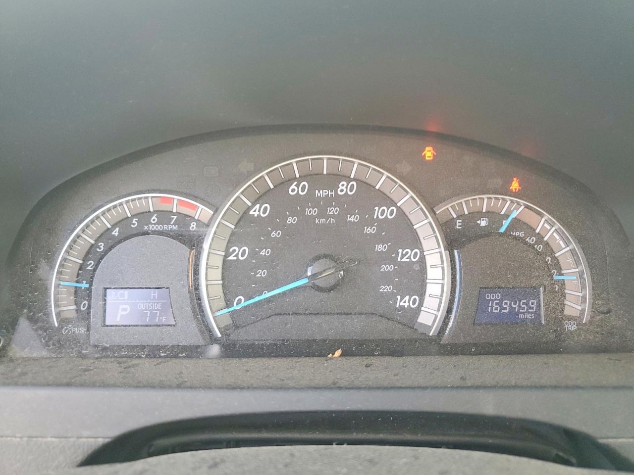 2012 TOYOTA CAMRY SE photo 25