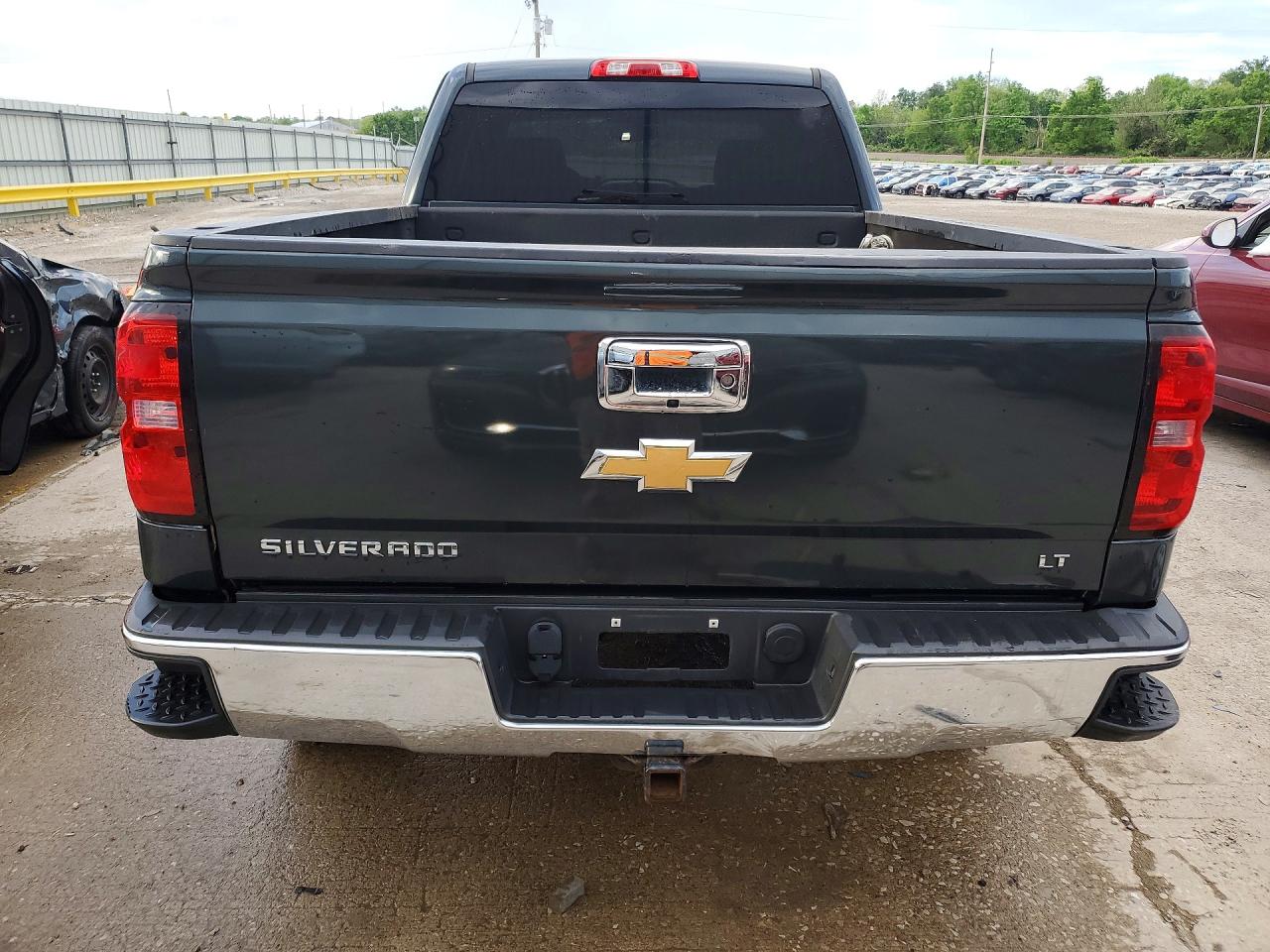 2017 CHEVROLET SILVERADO K1500 LT photo 6