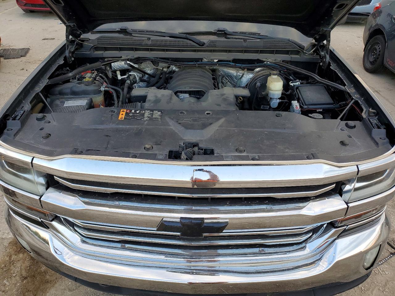 2017 CHEVROLET SILVERADO K1500 LT photo 11