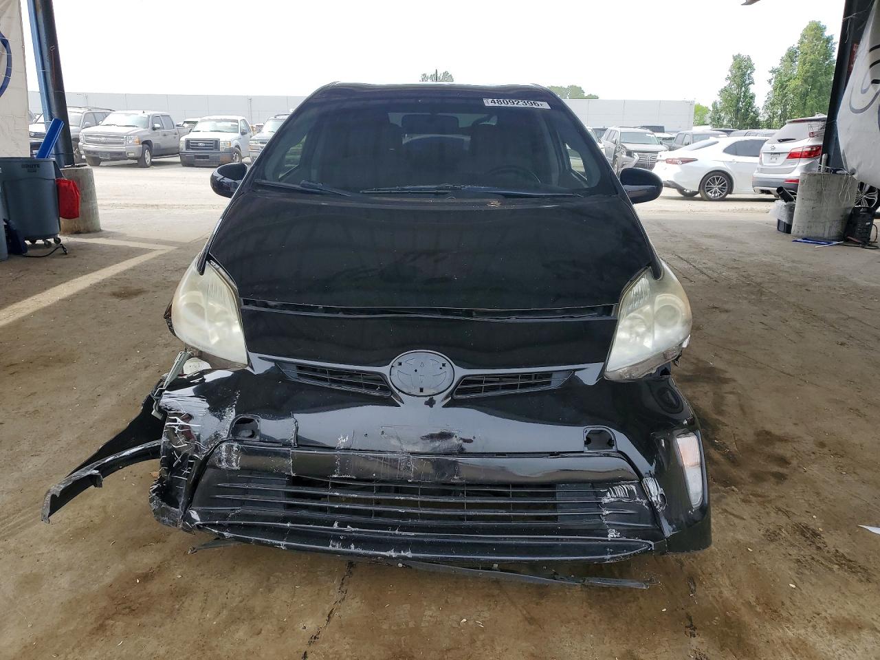 2014 TOYOTA PRIUS FOUR photo 9