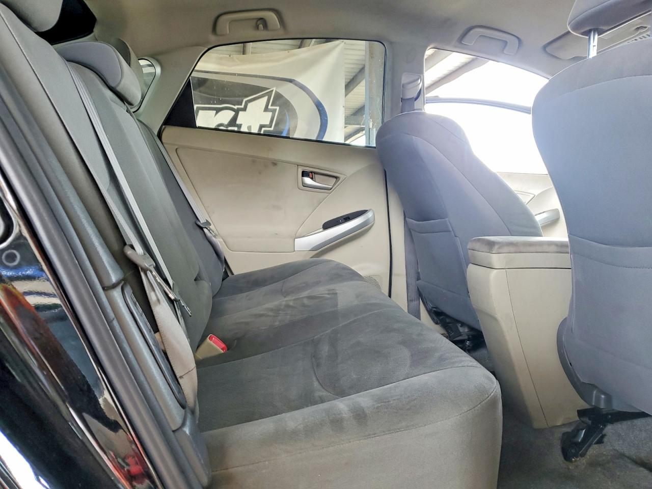 2014 TOYOTA PRIUS FOUR photo 19