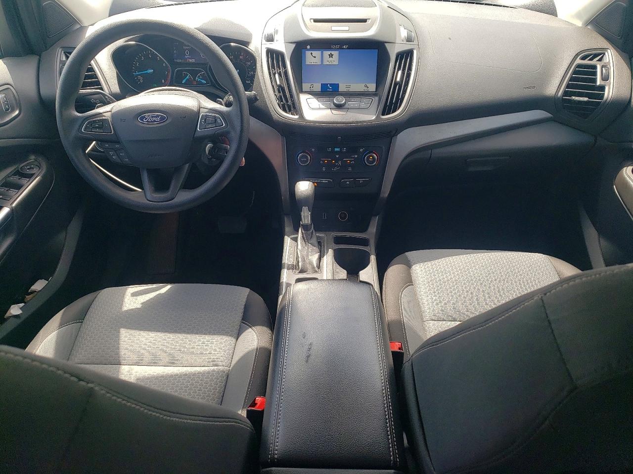 2017 FORD ESCAPE SE photo 22