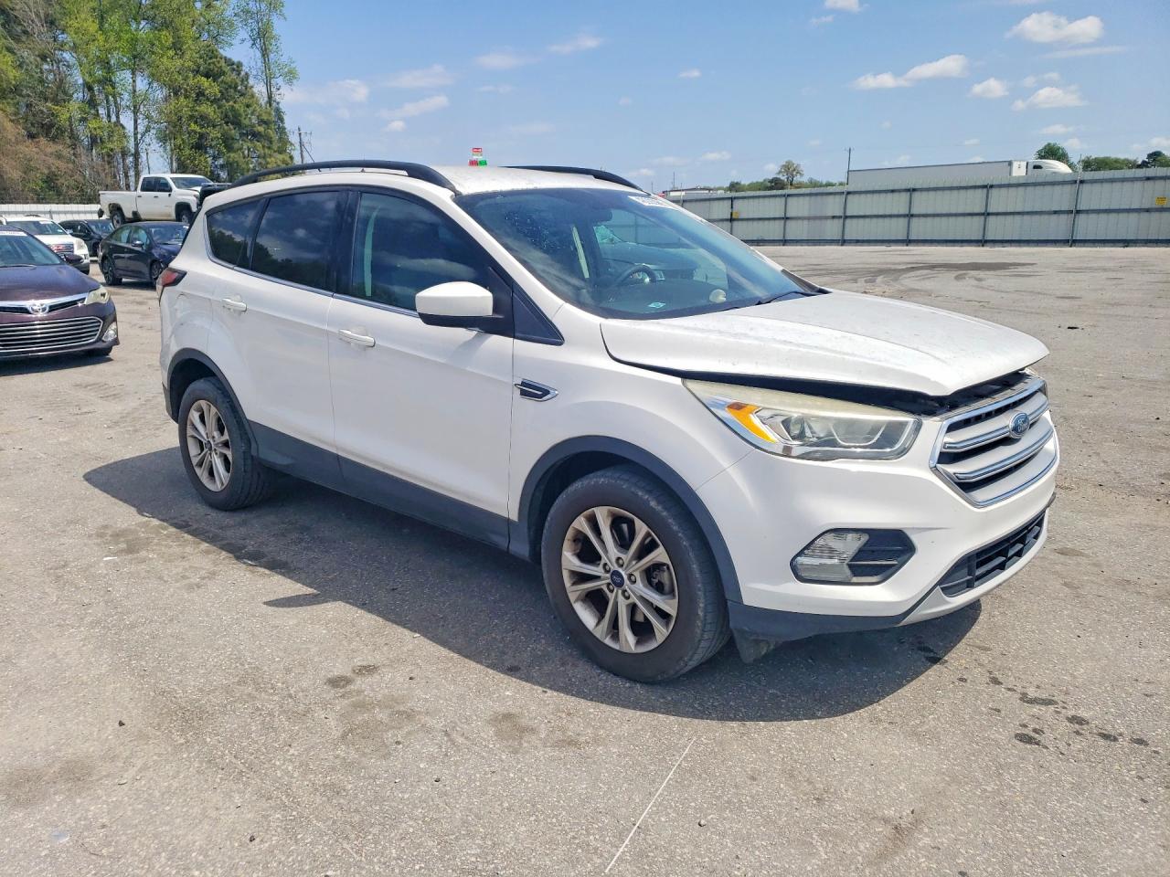 2017 FORD ESCAPE SE photo 10