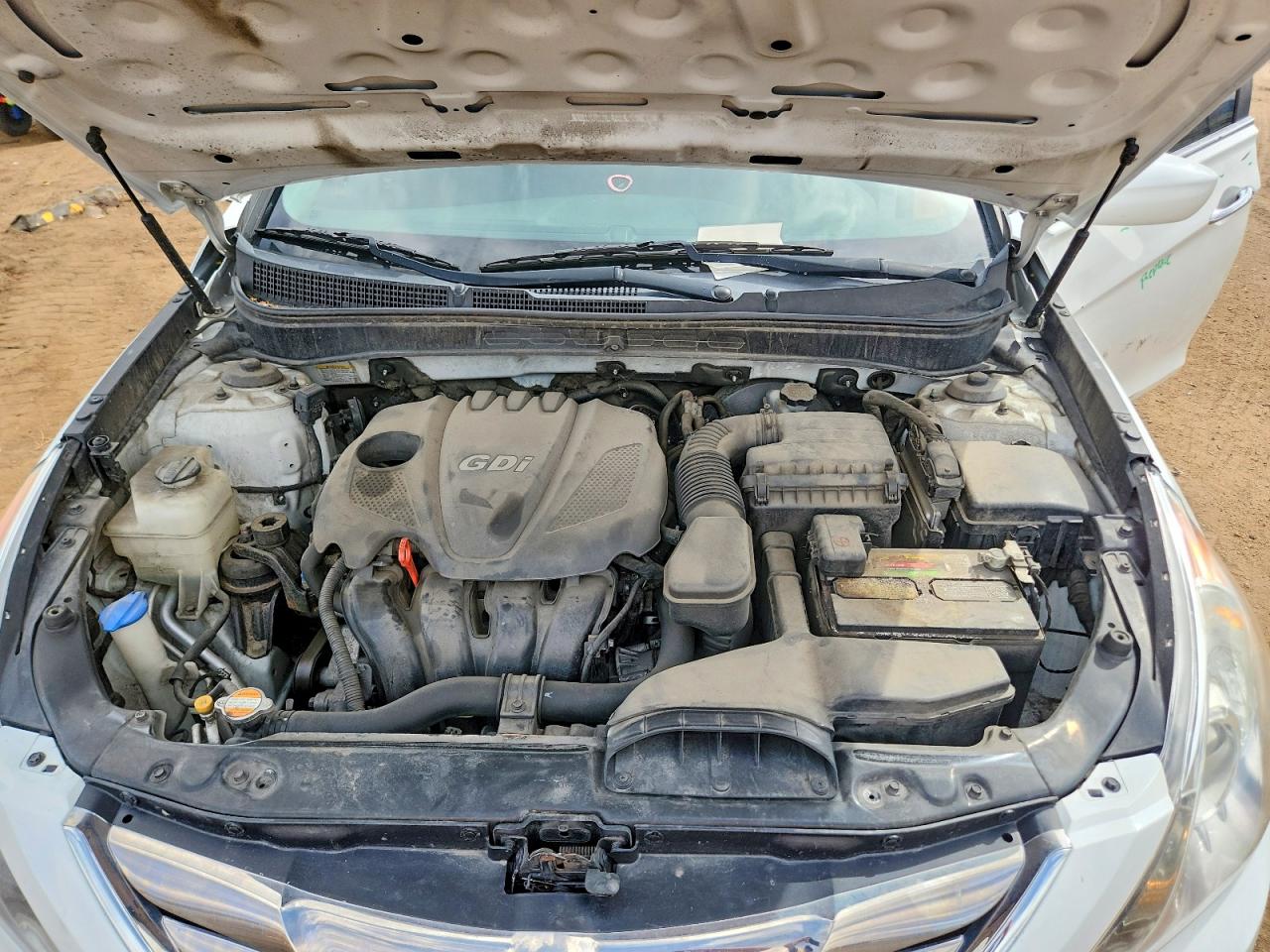2011 HYUNDAI SONATA SE photo 31