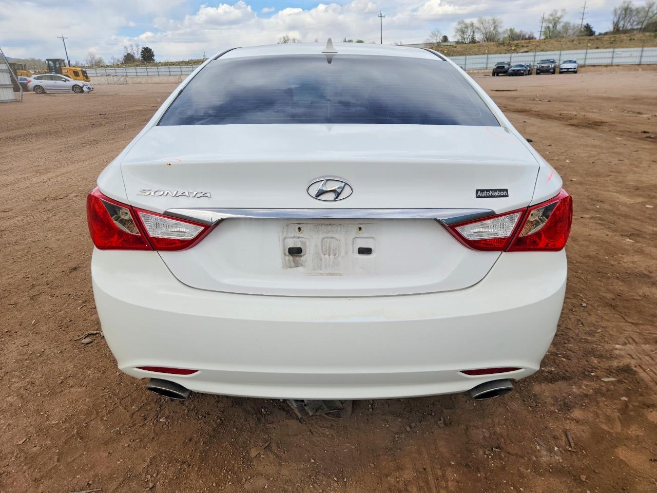 2011 HYUNDAI SONATA SE photo 16