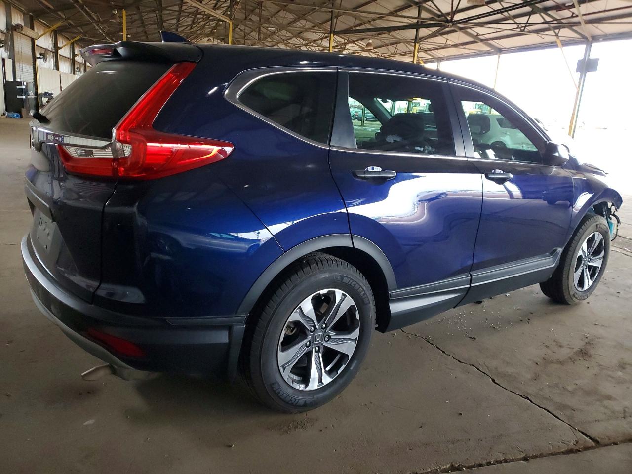 2017 HONDA CR-V LX photo 3
