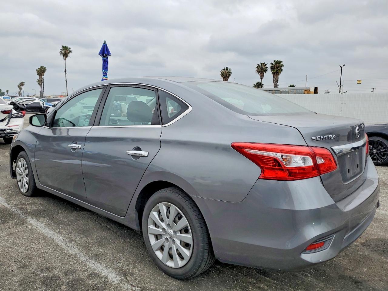 2017 NISSAN SENTRA S photo 3