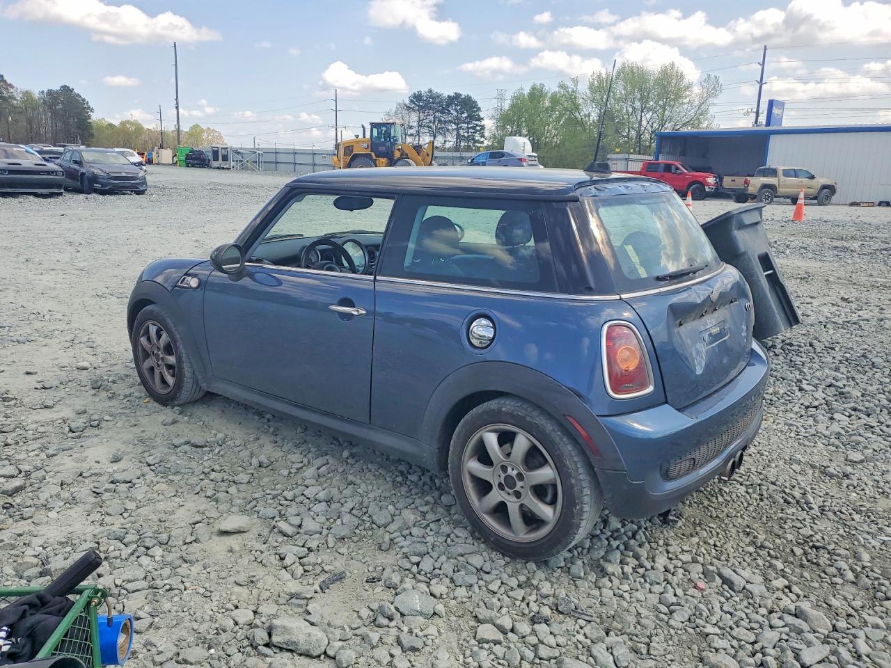 2010 MINI COOPER S photo 2