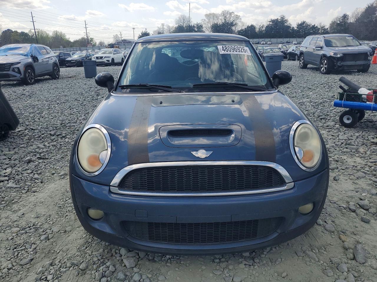 2010 MINI COOPER S photo 5
