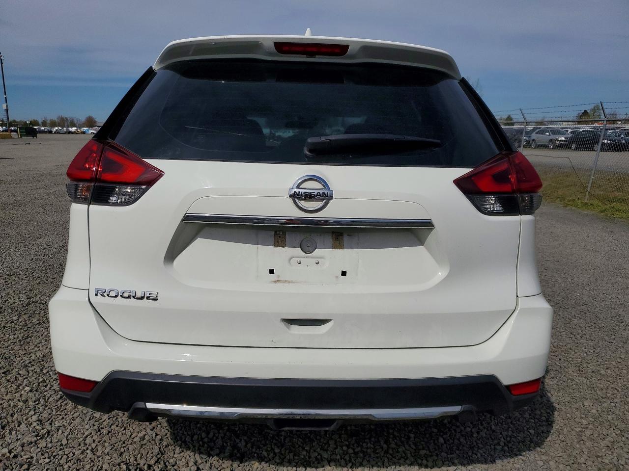 2020 NISSAN ROGUE S photo 11