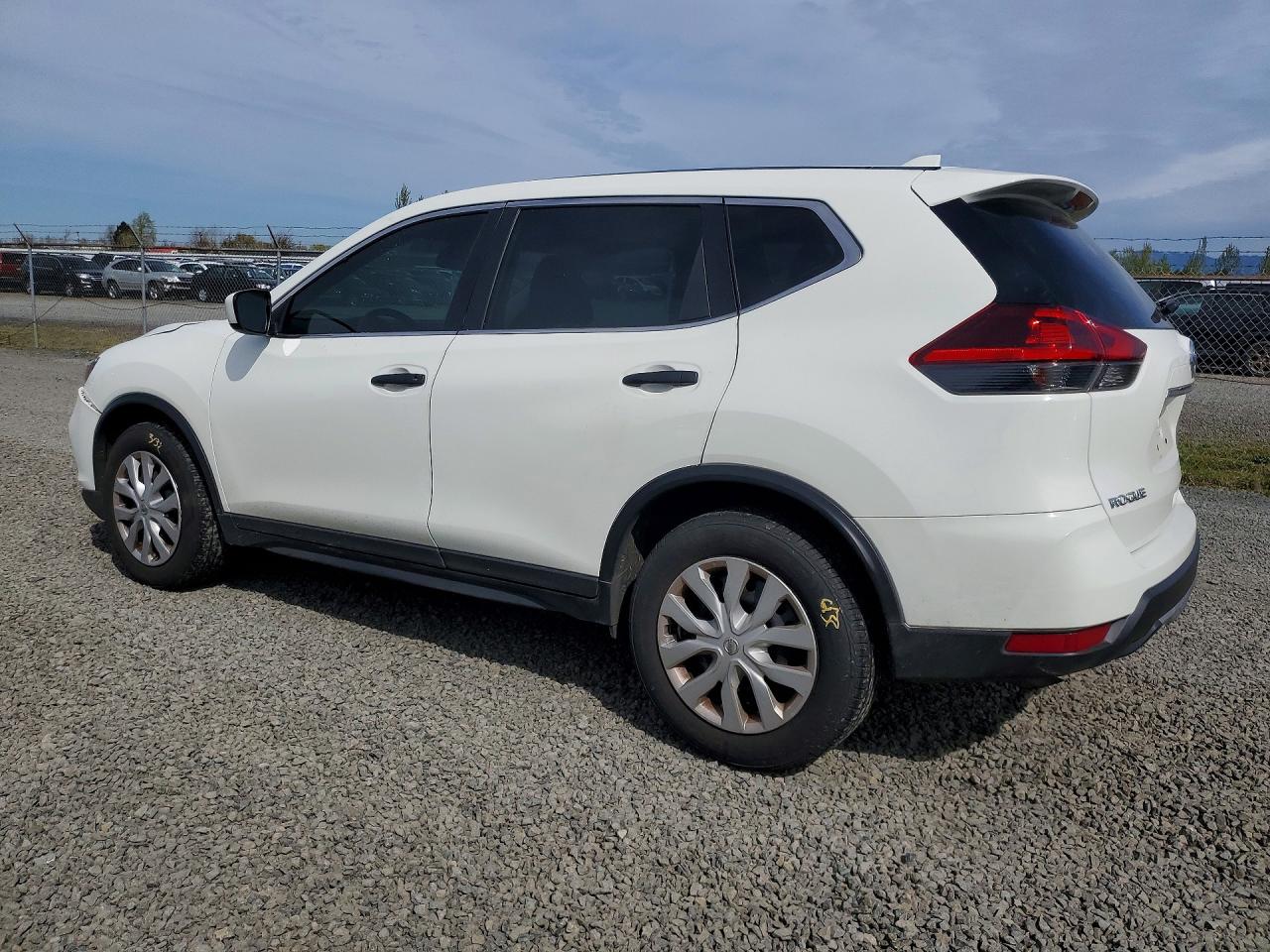 2020 NISSAN ROGUE S photo 3