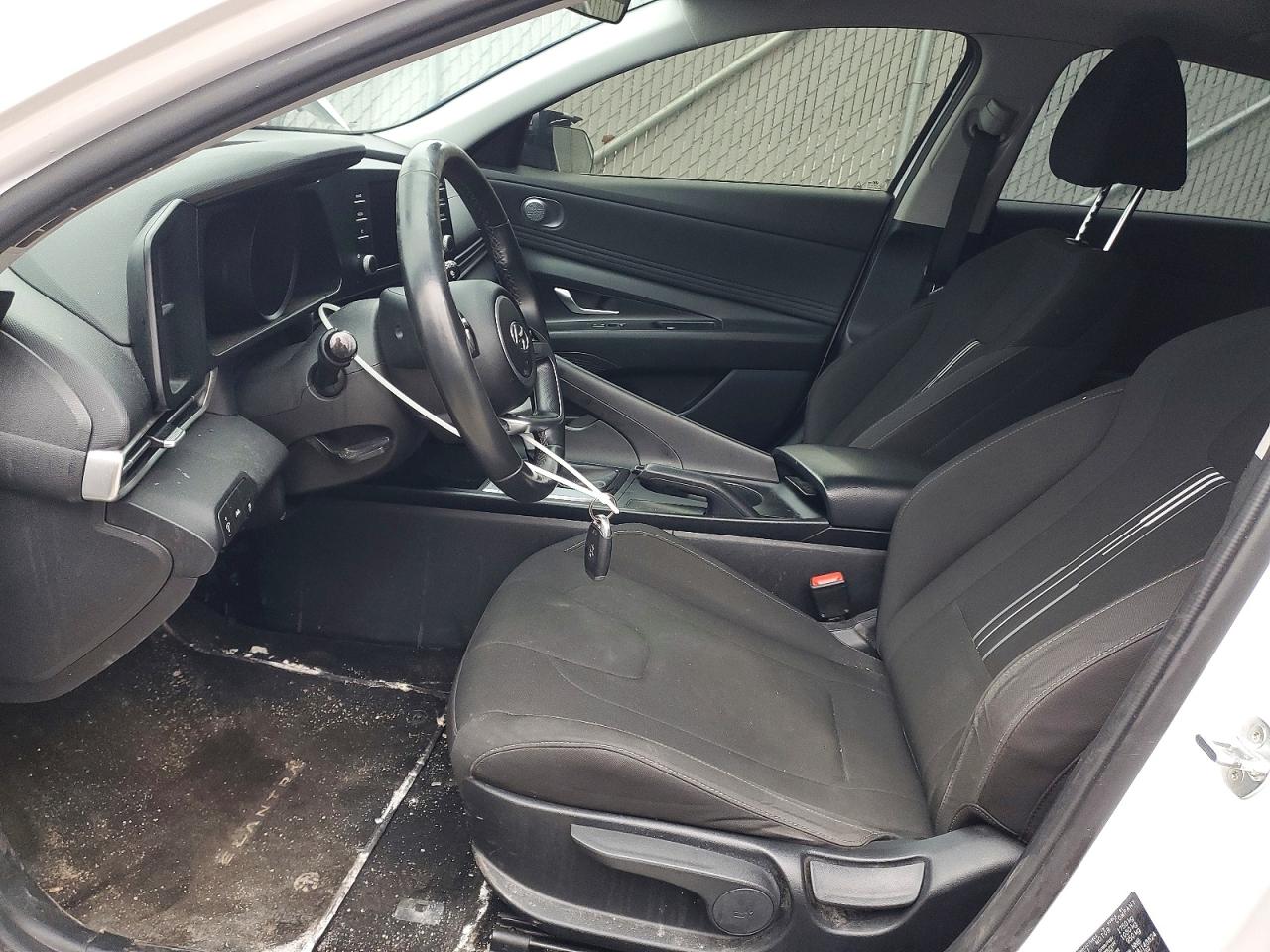 2021 HYUNDAI ELANTRA SEL photo 13