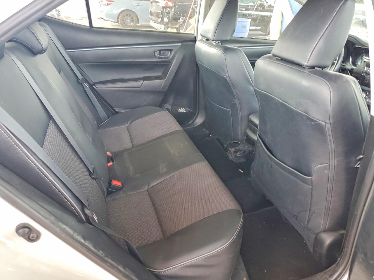 2014 TOYOTA COROLLA S photo 28