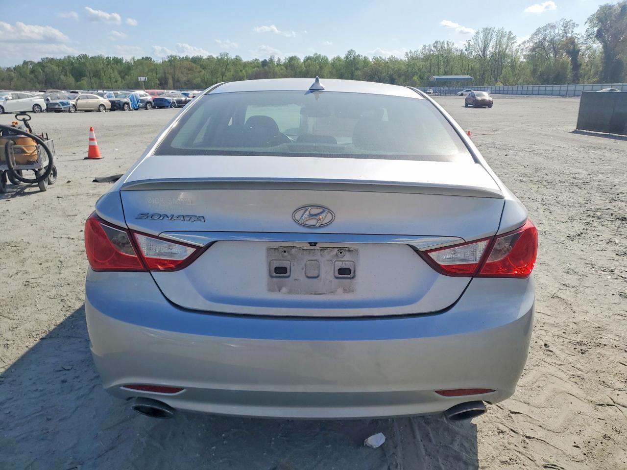 2013 HYUNDAI SONATA SE photo 11