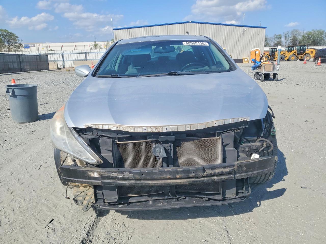 2013 HYUNDAI SONATA SE photo 9