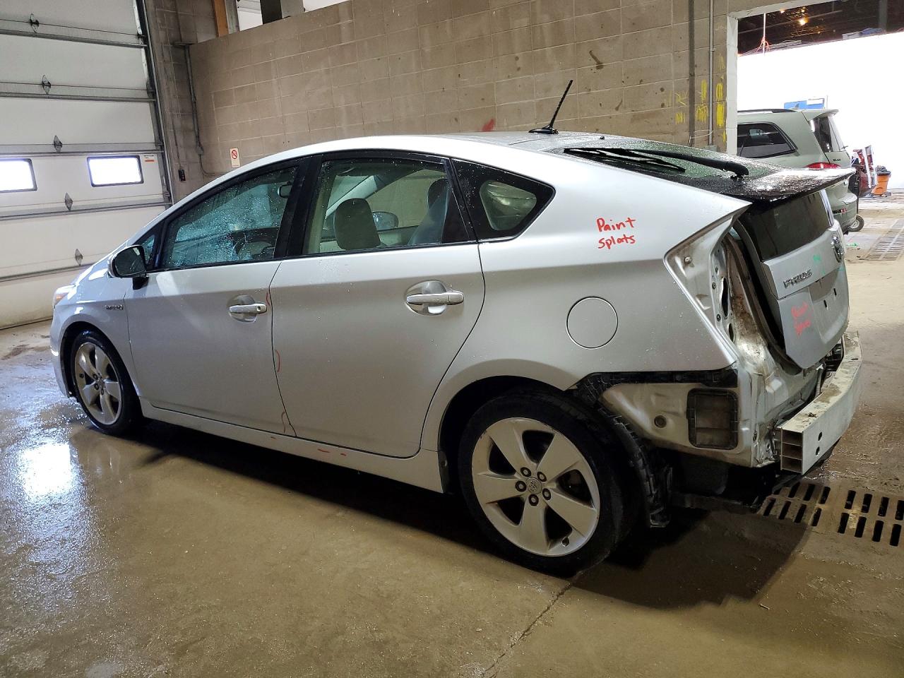 2010 TOYOTA PRIUS V photo 3