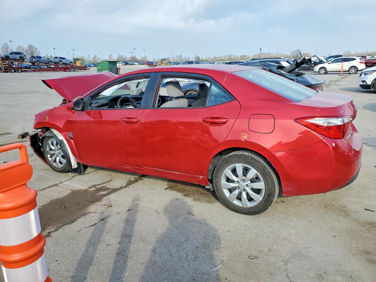 2014 TOYOTA COROLLA LE photo 4